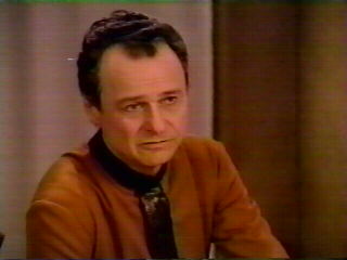 Radue - male leader of the Aldeans - Jerry Hardin